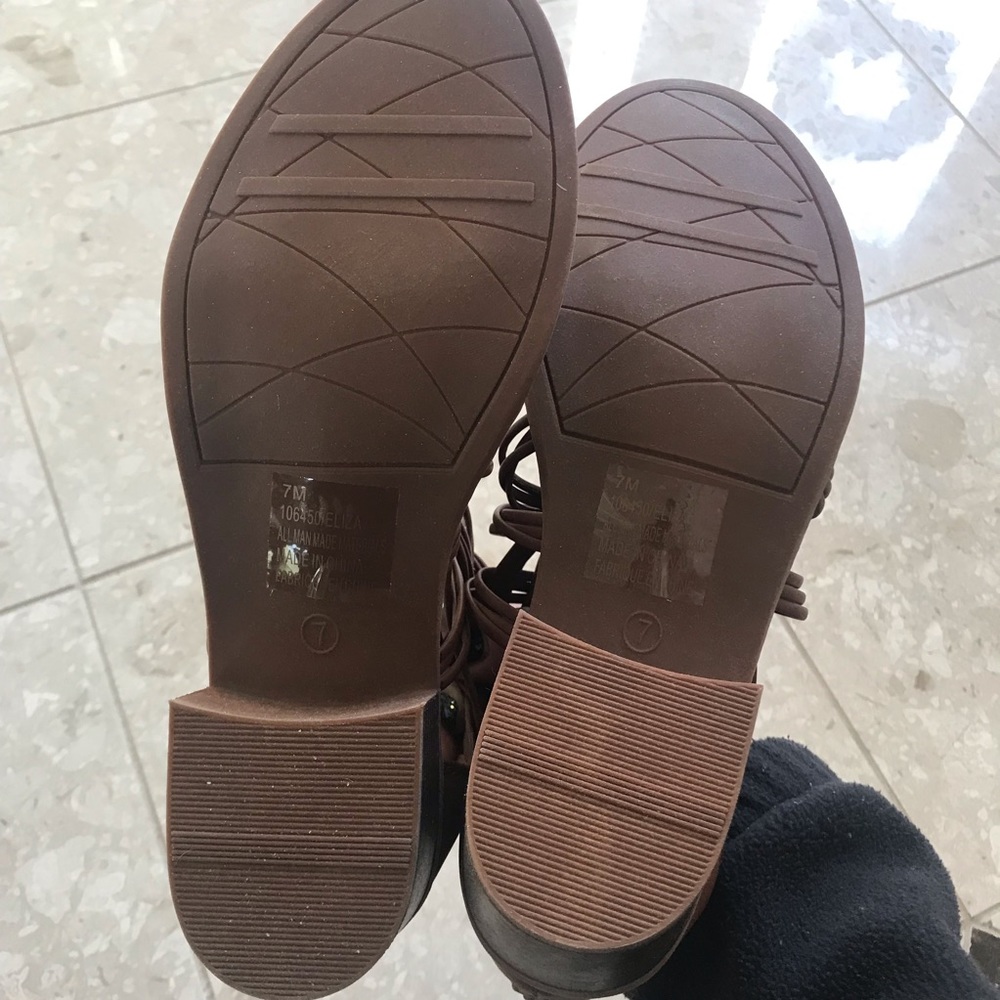 Maurices brown sandals - Picture 4 of 5